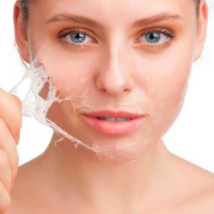 грижа за мазна кожа на лицето почистване